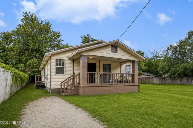 330 W 26th St, Unit 332
