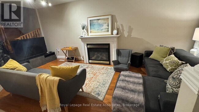 3214 Ridgeleigh Heights in Mississauga, ON - Building Photo - Building Photo