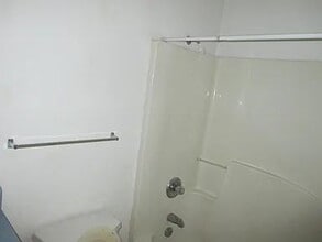 916 Valley Rd in Crestview, FL - Building Photo - Building Photo