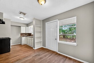 10106 Sierra Dr in Houston, TX - Building Photo - Building Photo