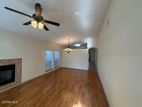353 Resler Ridge Dr in El Paso, TX - Building Photo - Building Photo