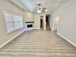 392 Crimsonwood Dr in Byhalia, MS - Building Photo - Building Photo