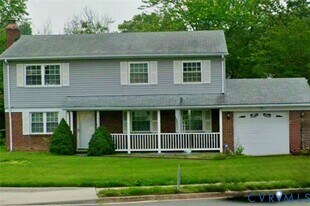 13309 Nottingdale Dr in Woodbridge, VA - Building Photo