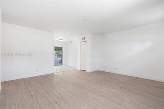 710 NW 65th Terrace in Hollywood, FL - Building Photo - Building Photo