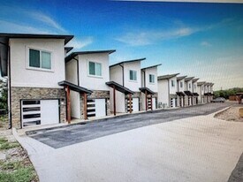 21200 Portsmouth Cv in Lago Vista, TX - Building Photo