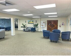6070 NW 64th Ave in Fort Lauderdale, FL - Building Photo - Building Photo