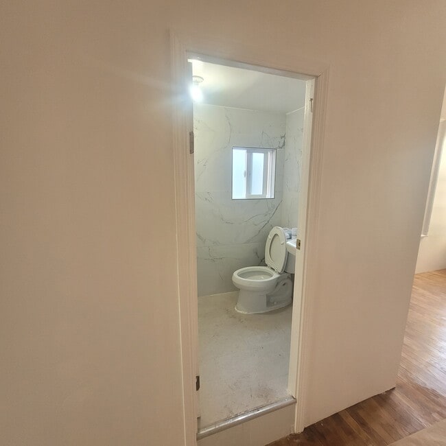 property at 914 Martin Luther King Jr Way