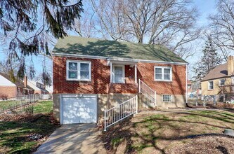 8601 Belhaven Dr in St. Louis, MO - Building Photo - Building Photo