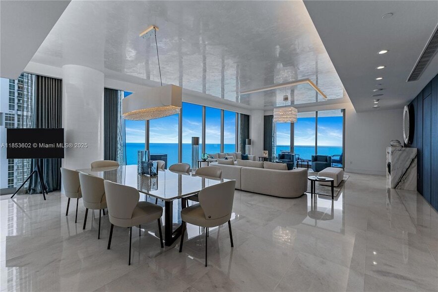 17975 Collins Ave, Unit 1602 in Sunny Isles Beach, FL - Building Photo