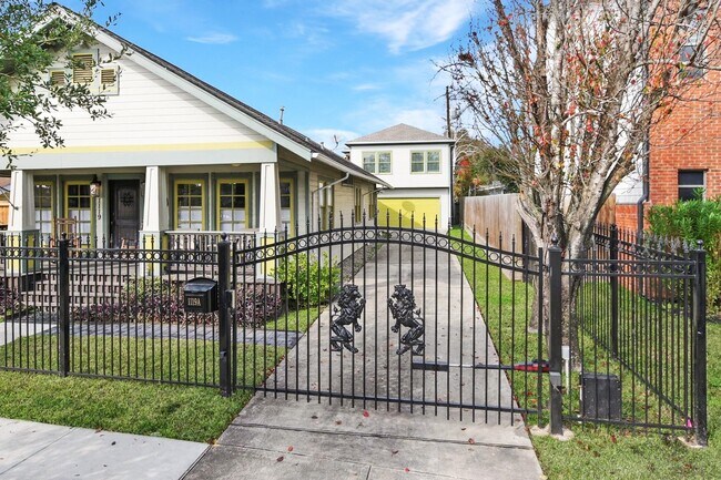 1119 Usener St in Houston, TX - Building Photo - Building Photo
