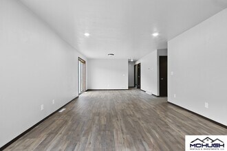 536 Southridge Dr in New London, WI - Building Photo - Building Photo