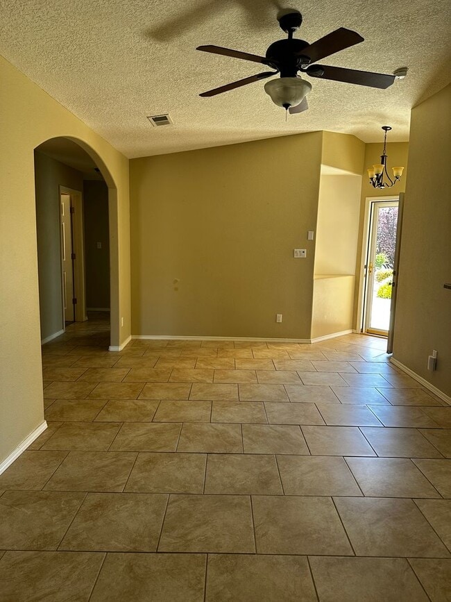 3853 Oasis Springs Rd NE in Rio Rancho, NM - Building Photo - Building Photo