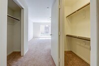 1917 Augusta Dr photo'