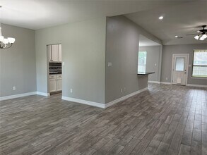 1555 Primrose St in Conroe, TX - Building Photo - Building Photo