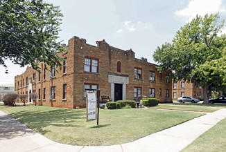 The Vintage at Mesta Park in Oklahoma City, OK - Building Photo - Building Photo