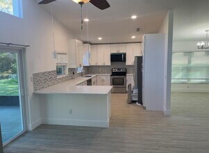 7235 Hunterdon Dr in Orlando, FL - Building Photo - Building Photo