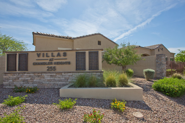 Villas at Chandler Heights in Chandler, AZ - Foto de edificio - Building Photo