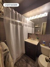 209 E 56th St in New York, NY - Foto de edificio - Building Photo