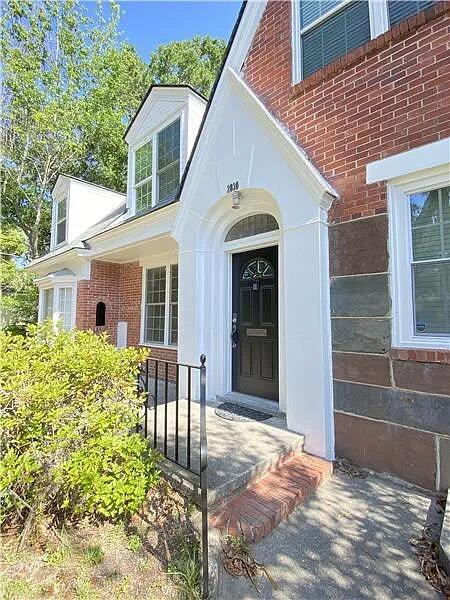 2030 E 50th St in Savannah, GA - Foto de edificio - Building Photo