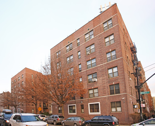 1601 BEVERLEY Rd in Brooklyn, NY - Building Photo - Building Photo