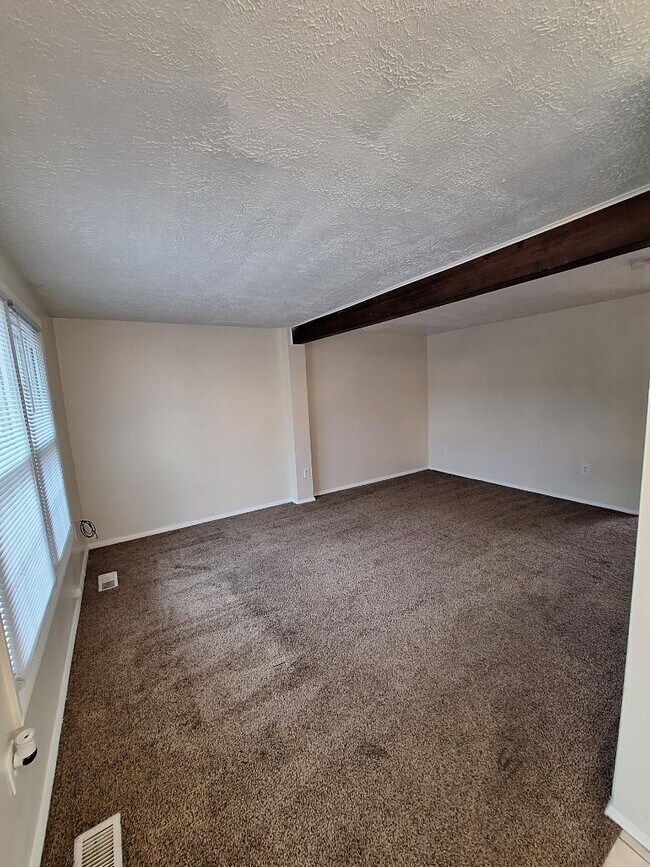 4332 Thistlewood Terrace in Burtonsville, MD - Building Photo - Building Photo