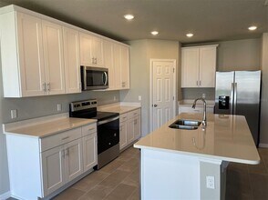 5295 Meredrew Ln in St. Cloud, FL - Building Photo - Building Photo