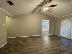 2304 Norwich Ct in Arlington, TX - Building Photo - Building Photo