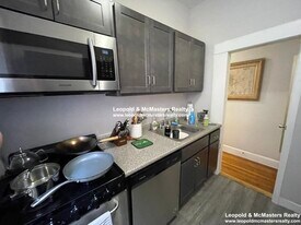 164 Gardner St, Unit 4 in Boston, MA - Building Photo