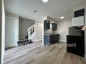 1324 S Jackson St in Junction City, KS - Building Photo - Building Photo