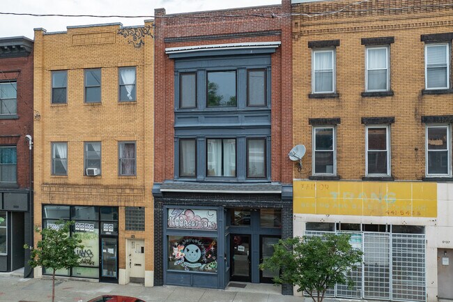 5135 Penn Ave in Pittsburgh, PA - Building Photo - Building Photo