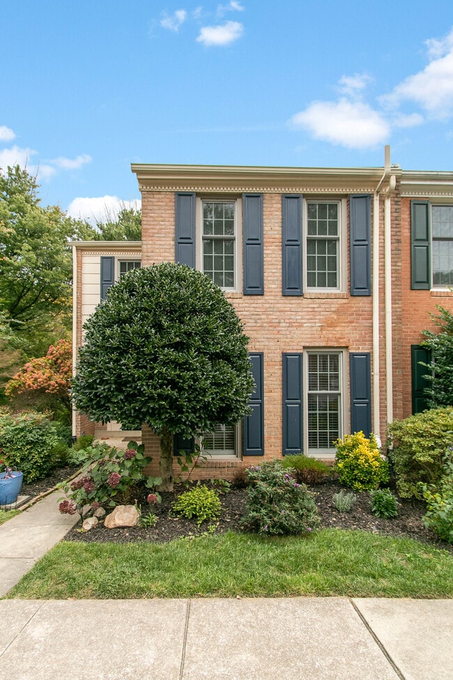 property at 2009 Highboro Way