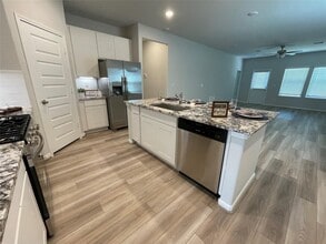 8356 Bristlecone Pne Wy in Magnolia, TX - Building Photo - Building Photo