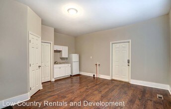 721 E 36th St in Savannah, GA - Building Photo - Building Photo