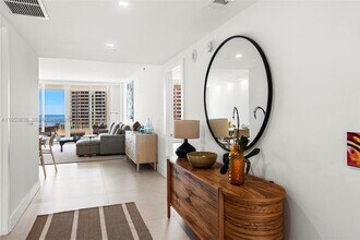 791 Crandon Blvd in Key Biscayne, FL - Building Photo - Building Photo