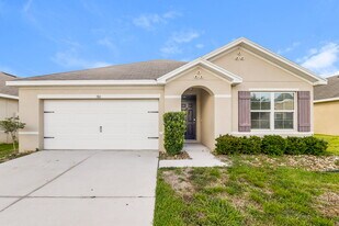 586 Hartford Heights St in Spring Hill, FL - Building Photo