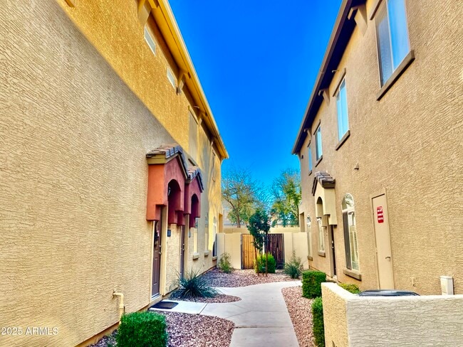 2402 E 5th St in Tempe, AZ - Building Photo - Building Photo