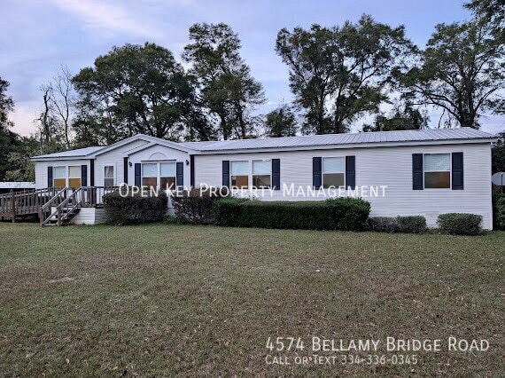 4574 Bellamy Bridge Rd in Marianna, FL - Building Photo - Building Photo