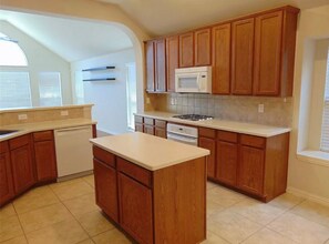 1120 Mission Ln in Lantana, TX - Building Photo - Building Photo