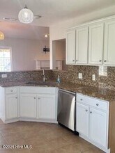 4292 River Birch Dr in Southport, NC - Building Photo - Building Photo