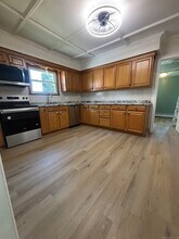 161 Cliff St in Norwich, CT - Foto de edificio - Building Photo