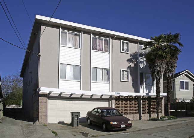 3515 Rhoda Ave in Oakland, CA - Building Photo - Building Photo