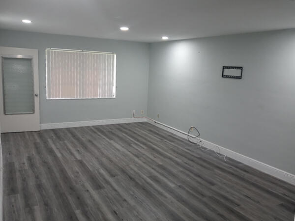 149 West Ct in Royal Palm Beach, FL - Building Photo