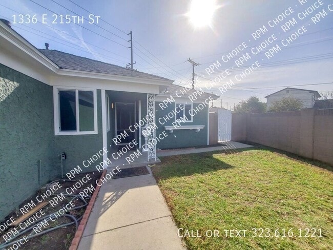 1336 E 215th St in Carson, CA - Building Photo - Building Photo