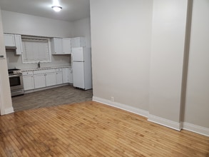 2656 S Kolin Ave in Chicago, IL - Building Photo - Building Photo