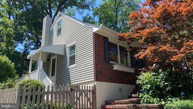 417 W Maple Rd in Linthicum Heights, MD - Building Photo - Building Photo