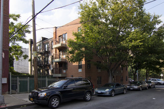 1001 Findlay Ave in Bronx, NY - Foto de edificio - Building Photo