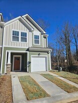 31 Moon Haven Way in Arden, NC - Building Photo