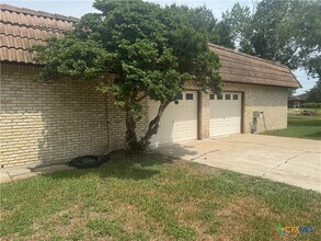 6 Ramona Ln in Victoria, TX - Building Photo - Building Photo