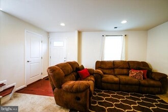 4386 Daisy Reid Ave in Woodbridge, VA - Building Photo - Building Photo