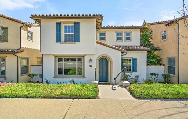 property at 418 Vista Dr